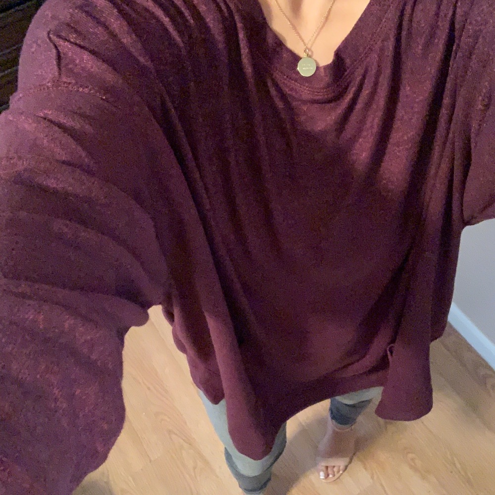 New๐Ultra soft kangaroo Rose pocket top - Picture 5 of 8